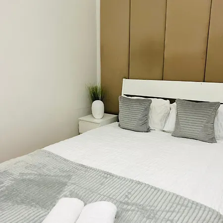 Hostel Luxury In The Centre Of Lisbon, Alfama *