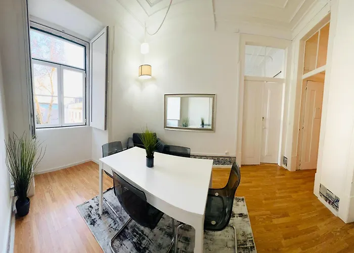 Luxury In The Centre Of Lisbon, Alfama 호스텔 *