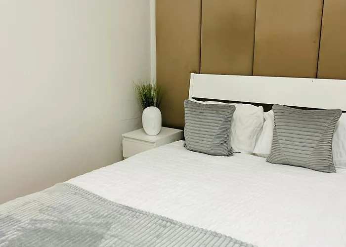 호스텔 Luxury In The Centre Of Lisbon, Alfama *